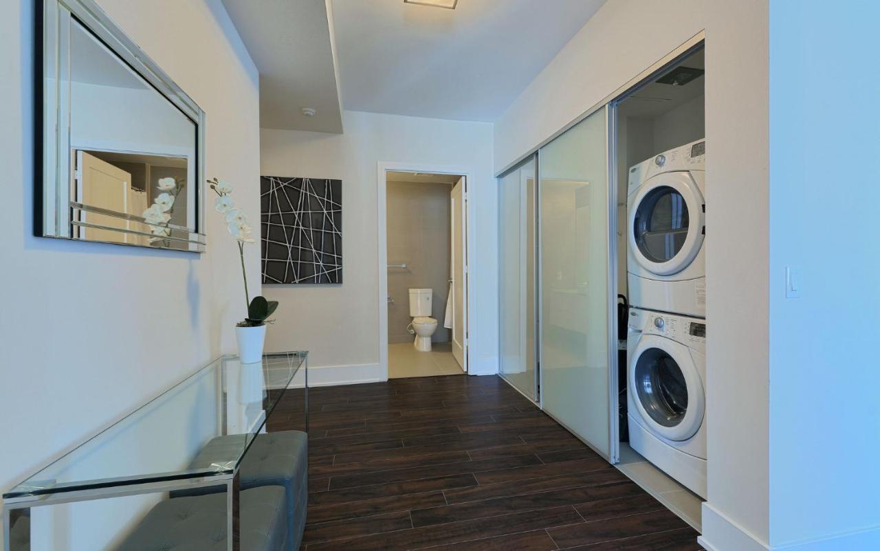 Delsuites - 300 Front Street - 30 Night Stays Toronto Bagian luar foto