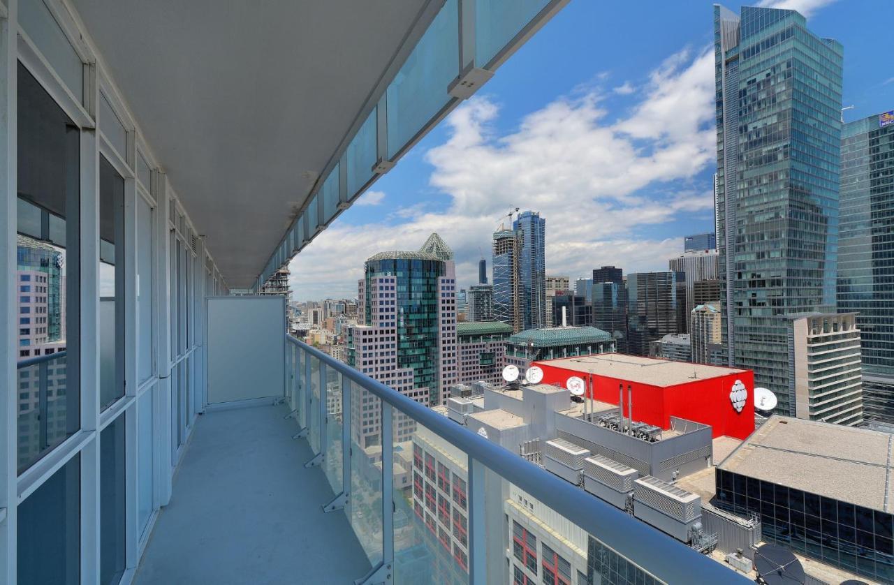 Delsuites - 300 Front Street - 30 Night Stays Toronto Bagian luar foto