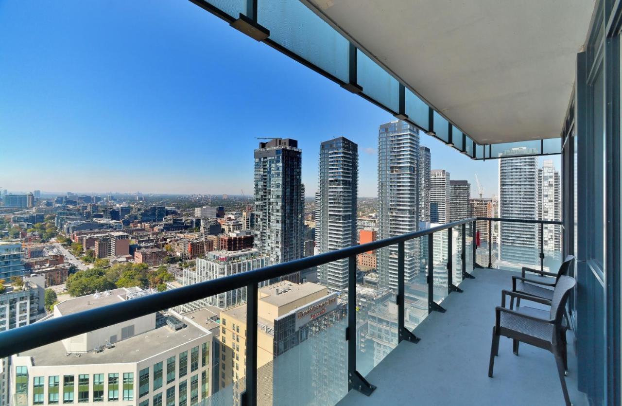 Delsuites - 300 Front Street - 30 Night Stays Toronto Bagian luar foto