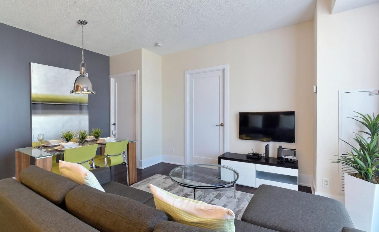 Delsuites - 300 Front Street - 30 Night Stays Toronto Bagian luar foto